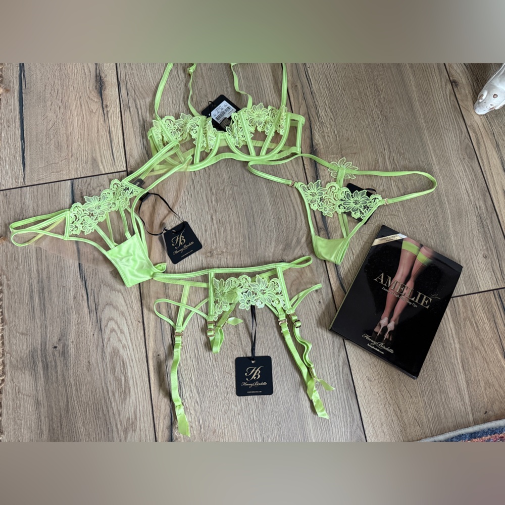Honey Birdette Amelie 5pc set 32C Bra XS Brief Suspender S Thong Stockings - Picture 3 of 4